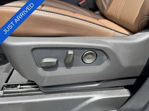 New 2026 Chevrolet Tahoe High Country AWD/4WD image 12