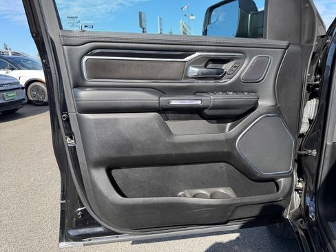 Used 2022 RAM 1500 Laramie AWD/4WD image 28