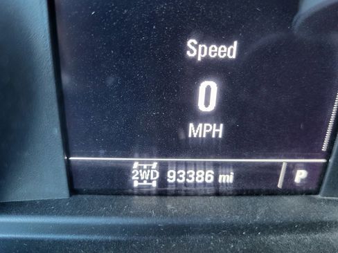 Used 2020 GMC Sierra 2500 4x4 Crew Cab w/ Gooseneck/5TH Wheel Package image 29