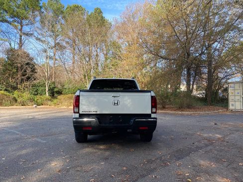 Used 2017 Honda Ridgeline RTL image 6