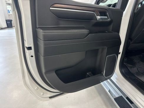 Used 2023 GMC Sierra 1500 SLT w/ SLT Premium Plus Package AWD/4WD image 34