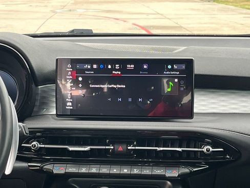 Used 2024 Alfa Romeo Tonale Veloce w/ Premium Interior Package image 23