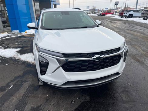 New 2026 Chevrolet Trax LT w/ LT Convenience Package image 8