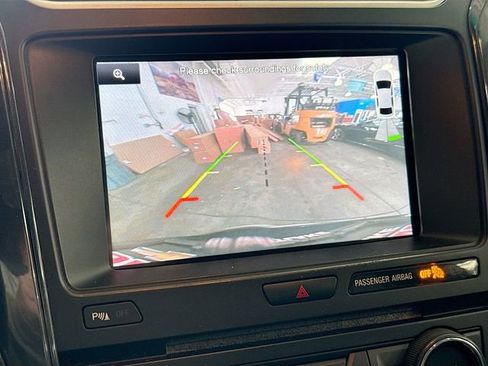 Used 2016 Ford Explorer XLT w/ Equipment Group 202A image 12