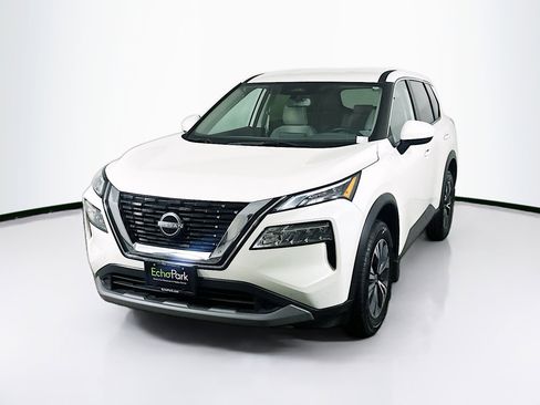Used 2023 Nissan Rogue SV FWD image 3