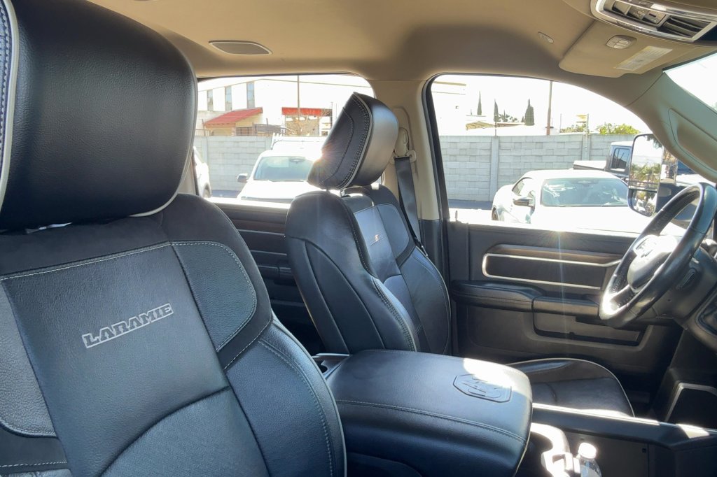 Used 2022 RAM 5500 Laramie AWD/4WD image 15