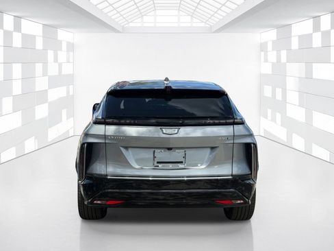 Used 2024 Cadillac Lyriq Luxury RWD image 6