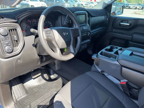 Used 2021 Chevrolet Silverado 1500 Custom Trail Boss AWD/4WD image 8
