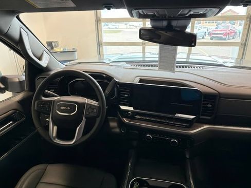 New 2026 GMC Sierra 2500 SLT w/ SLT Convenience Package AWD/4WD image 35