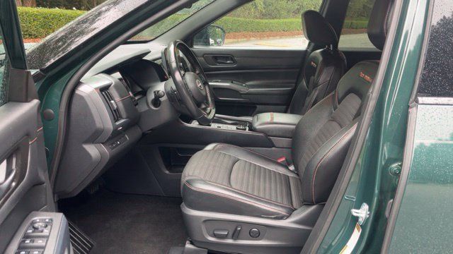 Used 2023 Nissan Pathfinder Rock Creek AWD/4WD image 5