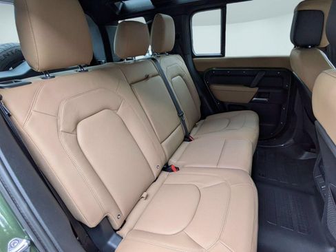 New 2026 Land Rover Defender 110 X-Dynamic SE AWD/4WD image 29