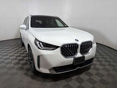 Used 2026 BMW X3 xDrive30i w/ Premium Package AWD/4WD image 2