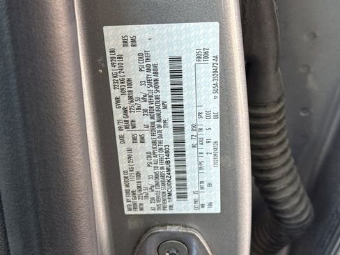 Used 2021 Ford Escape SEL w/ Technology Package FWD image 29