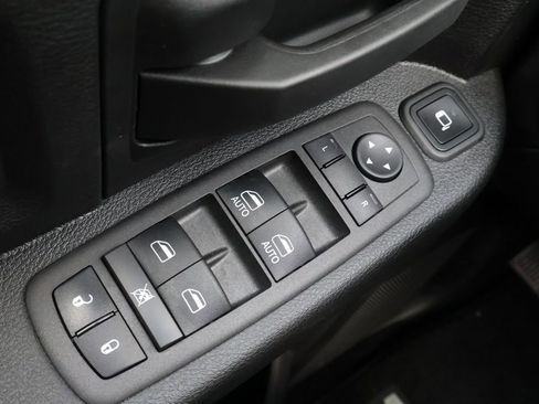 Used 2024 RAM 3500 Tradesman image 31