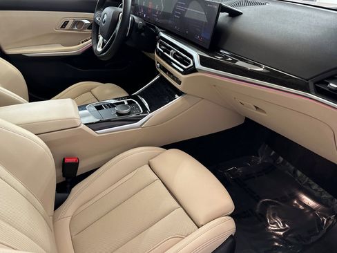 Certified 2024 BMW 330i Sedan w/ Convenience Package RWD image 31