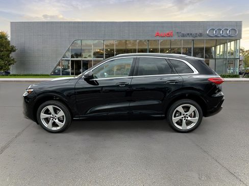 New 2025 Audi Q5 Premium Plus image 6