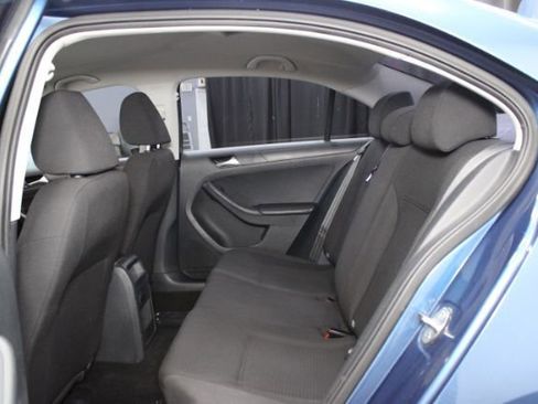 Used 2015 Volkswagen Jetta S image 18