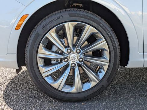 New 2026 Buick Envista Avenir image 14