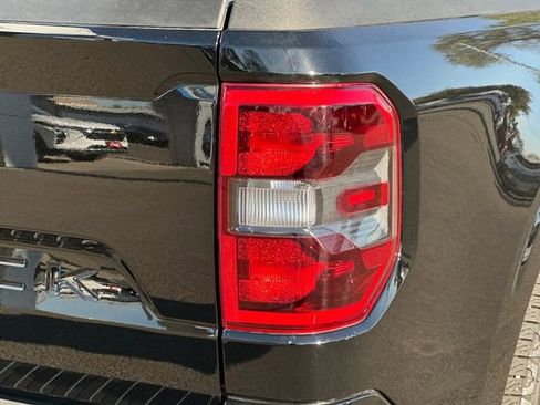 Used 2025 Ford Maverick Lobo image 29