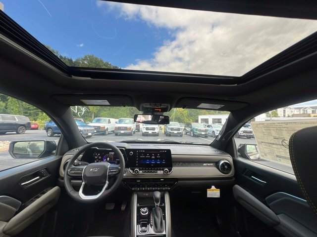 New 2026 Chevrolet Colorado ZR2 w/ Off-Road Front Bumper Package AWD/4WD image 6