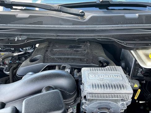 Used 2022 Jeep Wagoneer Series III w/ Flexible Seating Group AWD/4WD image 26