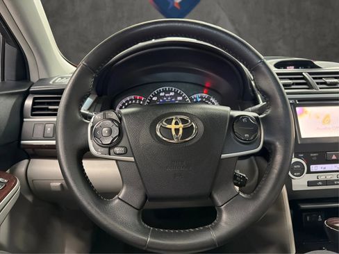 Used 2013 Toyota Camry XLE FWD image 29