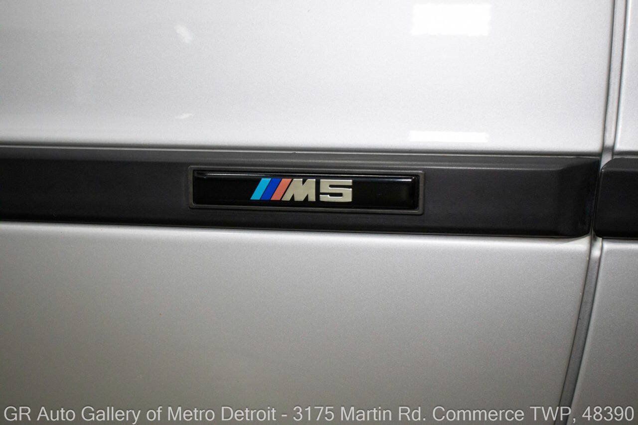 Used 2003 BMW M5 RWD image 33