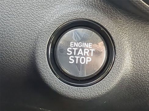 New 2025 Hyundai Venue Limited image 33