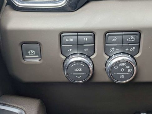 Used 2024 GMC Sierra 2500 Denali w/ Denali Reserve Package image 24