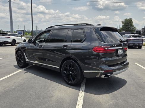 Used 2021 BMW X7 xDrive40i w/ Premium Package AWD/4WD image 8