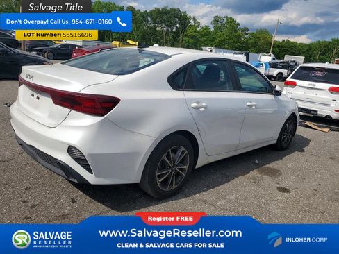 Used 2024 Kia Forte LXS FWD image 4