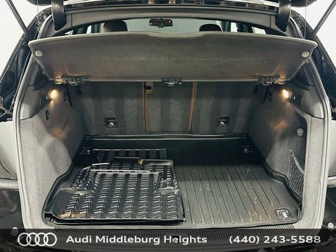 Used 2017 Audi Q5 2.0T Premium Plus w/ Technology Package image 32