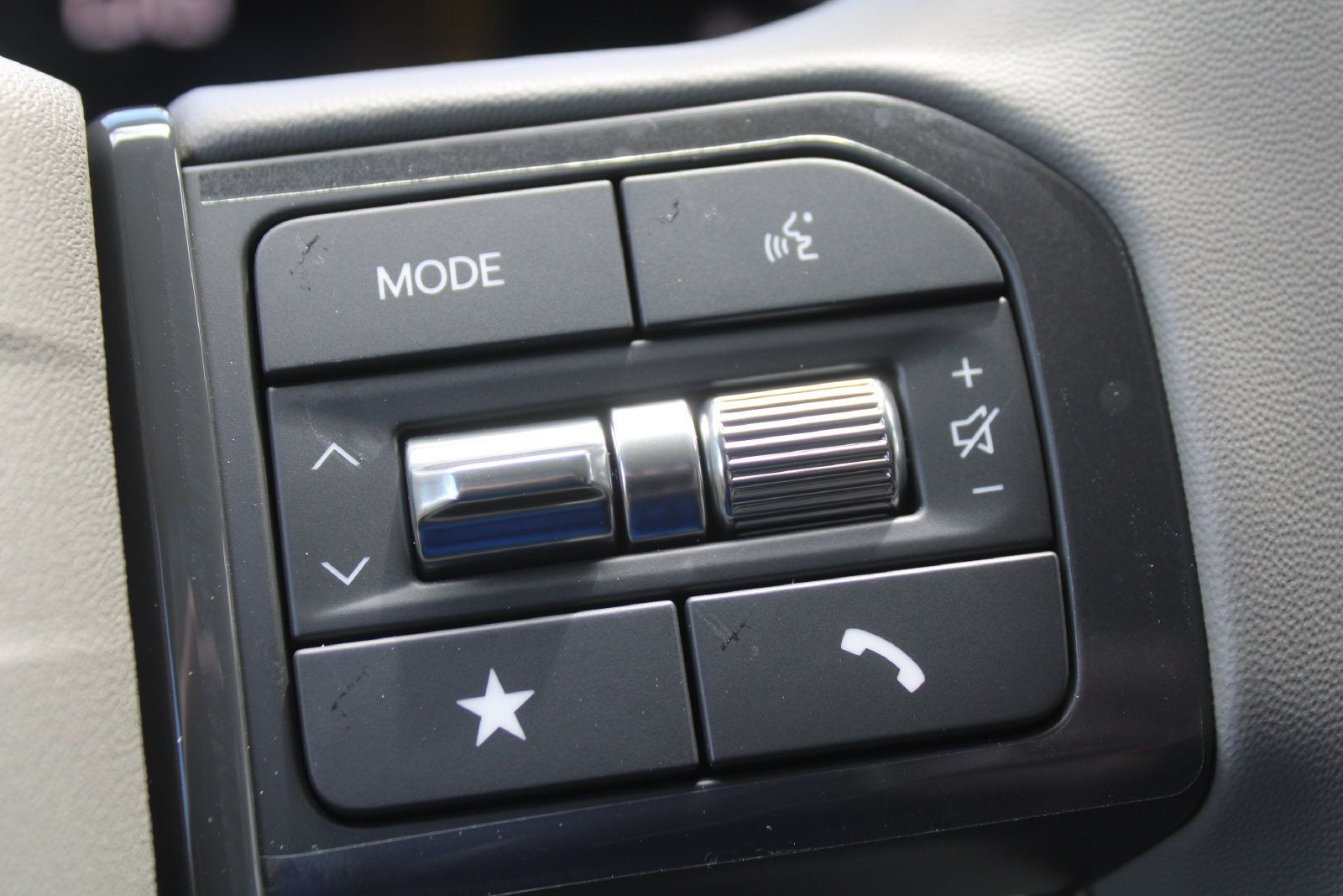New 2027 Kia Seltos EX w/ EX Panoramic Sunroof Package FWD image 32