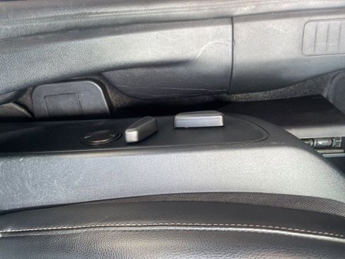 Used 2020 Ford Escape SEL image 19