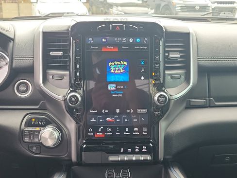 Used 2023 RAM 1500 Laramie AWD/4WD image 19