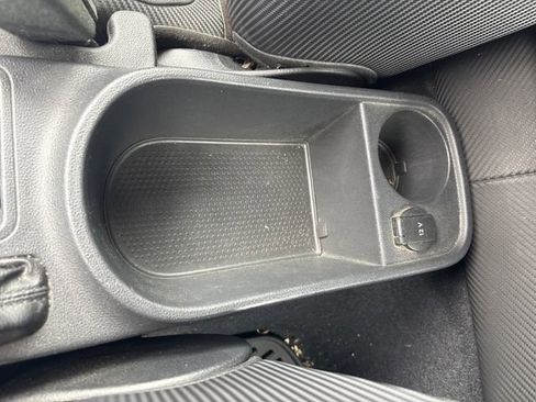 Used 2013 Volkswagen Beetle 2.5 FWD image 23