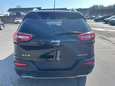 Used 2017 Jeep Cherokee Limited AWD/4WD image 7