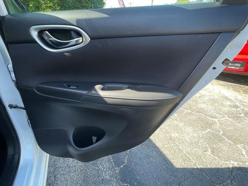 Used 2019 Nissan Sentra SV FWD image 23