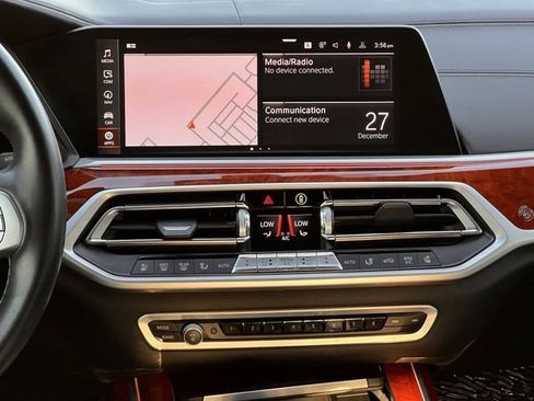 Used 2021 BMW ALPINA XB7 image 18