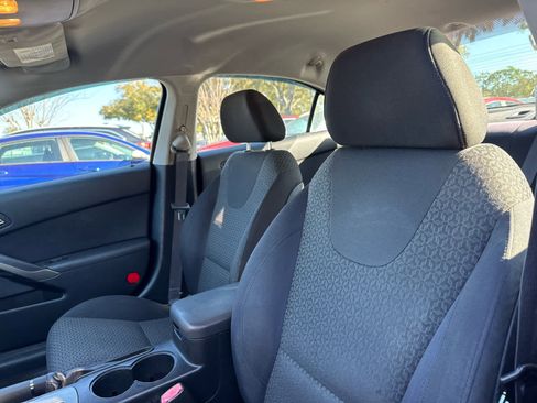Used 2009 Pontiac G6 Sedan image 6