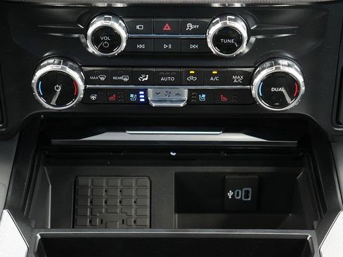 New 2026 Ford F250 Platinum AWD/4WD image 23