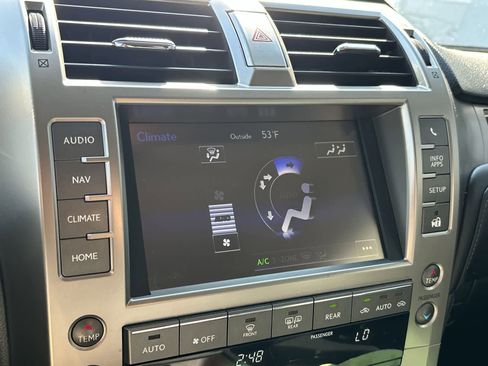 Used 2019 Lexus GX 460 Premium image 15