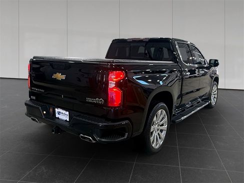 Used 2022 Chevrolet Silverado 1500 High Country image 5