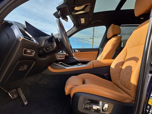 Certified 2023 BMW X7 xDrive40i w/ M Sport Package image 16
