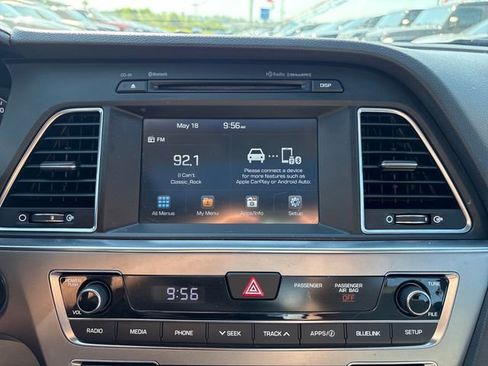 Used 2017 Hyundai Sonata Sport w/ Value Edition Package 02 FWD image 16