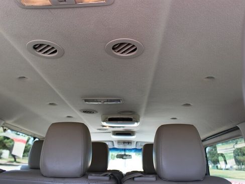 Used 2014 Nissan NV 3500 SL w/ Technology Package RWD image 13