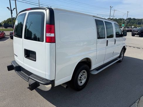 Used 2025 Chevrolet Express 2500 w/ Driver Convenience Package RWD image 3