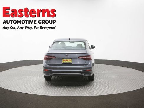 Used 2024 Volkswagen Jetta SE FWD image 68