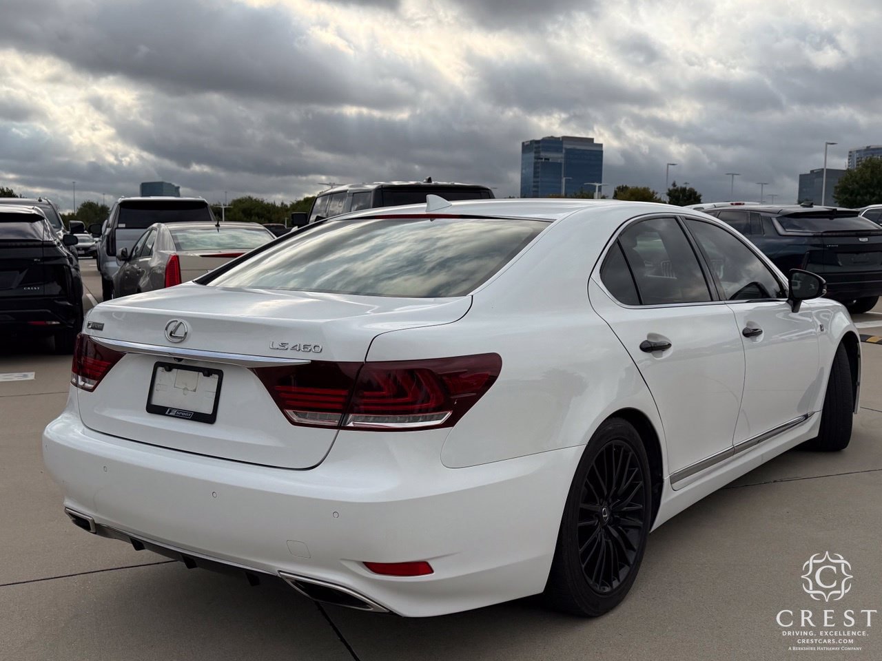 Used 2015 Lexus LS 460 RWD image 8
