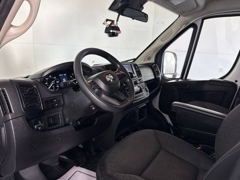 Used 2023 RAM ProMaster 2500 FWD image 9